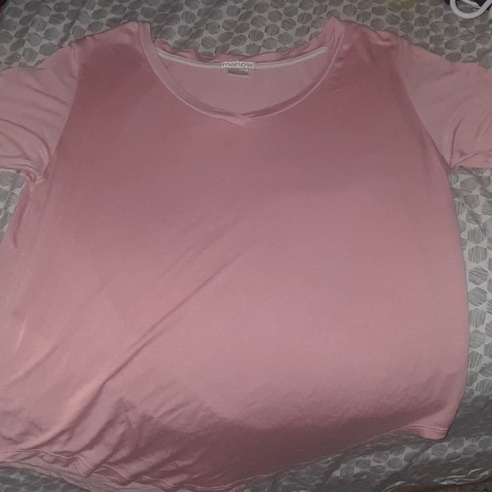 womens / juniors pink shirt
